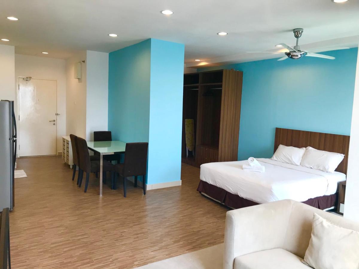 Mansion One Suites By Little Cabin George Town Dış mekan fotoğraf